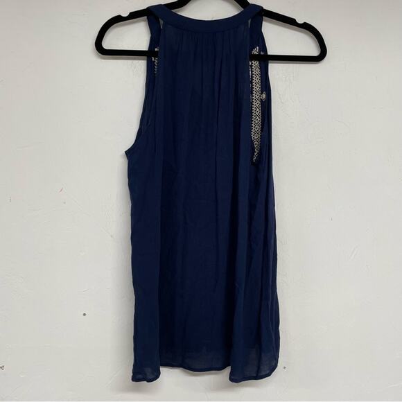 Bobeau Blue Embroidered Sleeveless Boho Blouse Womens S Flowy Summer Beachy - Picture 6 of 7